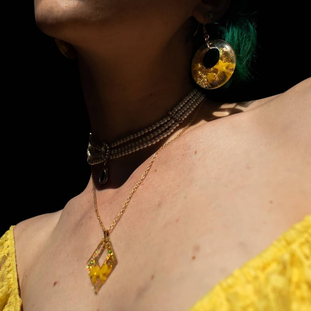 Yellow and gold resin earrings and necklace set